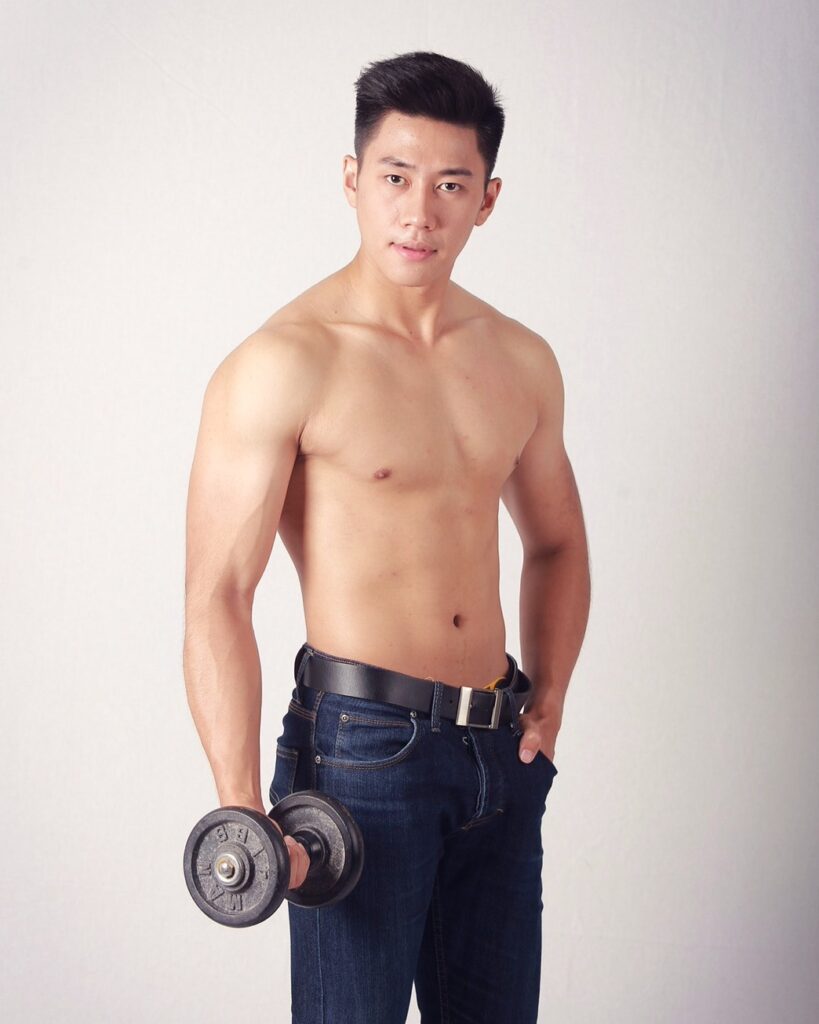 เปิดประวัติ หนุ่มแจม รชตะ หัมพานนท์ นักแสดงดาวรุ่ง หน้าใหม่ไฟแรง
