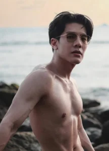 รักธรรม ศรีนัครินทร์ 04