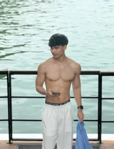 วายุ รัชานนท์ 03