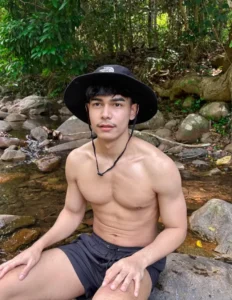 วายุ รัชานนท์ 10