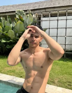 วายุ รัชานนท์ 25