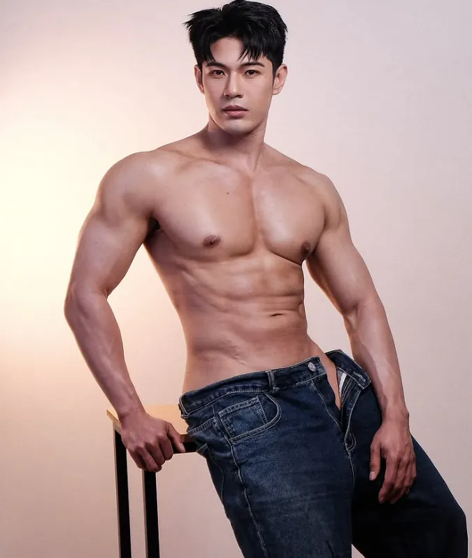 แพลงก์ตอน ตวันชัช MISTER BURIRAM 2025