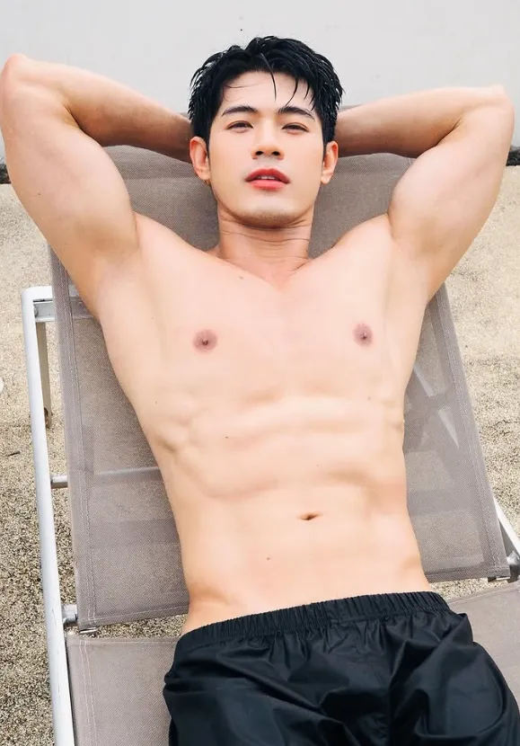 แพลงก์ตอน ตวันชัช ประวัติ