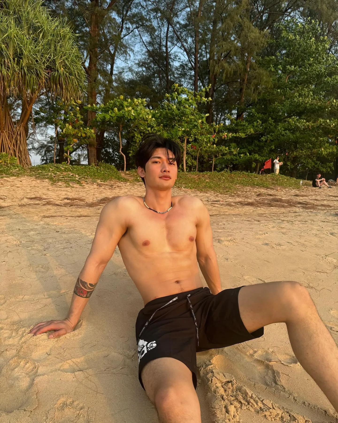 หนุ่มมอส tha.nos1313 ig