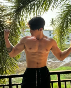 หนุ่มมอส tha.nos1313 12